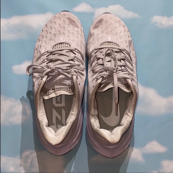 Nike Air Zoom Vomero 14 Shoes - Picture 2 of 3